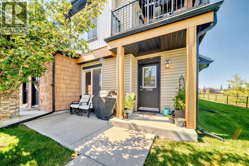 2106, 2781 Chinook Winds Drive SW
