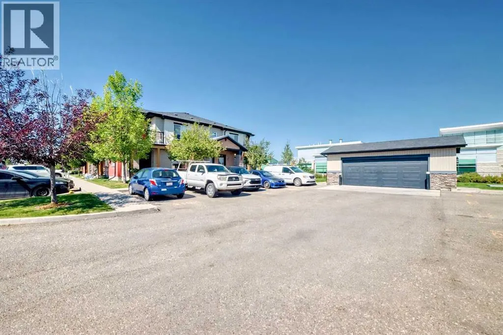2106, 2781 Chinook Winds Drive SW