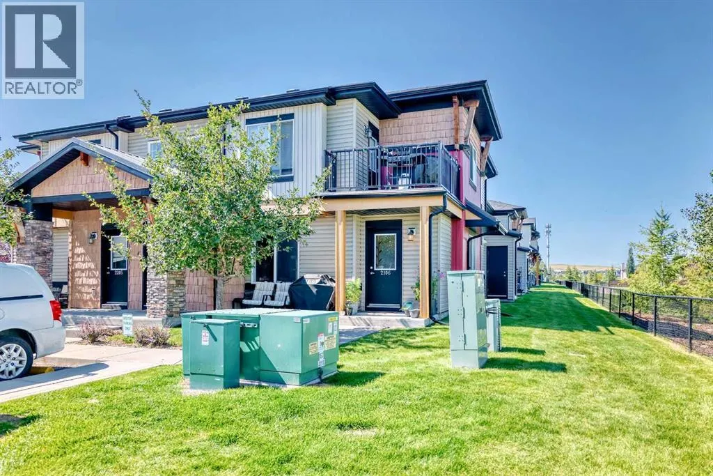 2106, 2781 Chinook Winds Drive SW