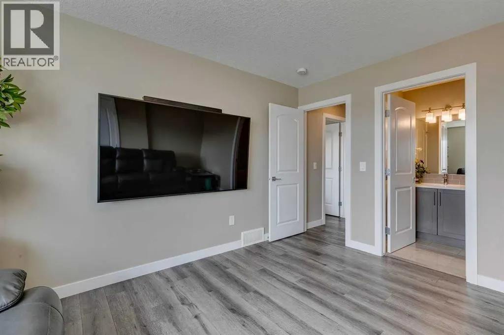 153 Walgrove Terrace SE