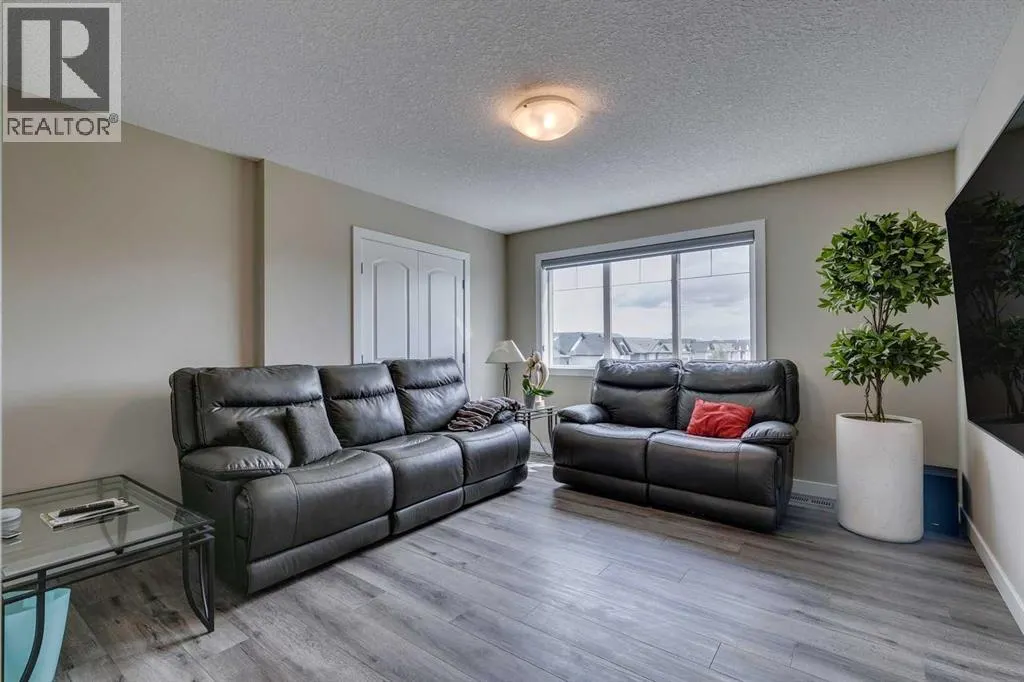 153 Walgrove Terrace SE