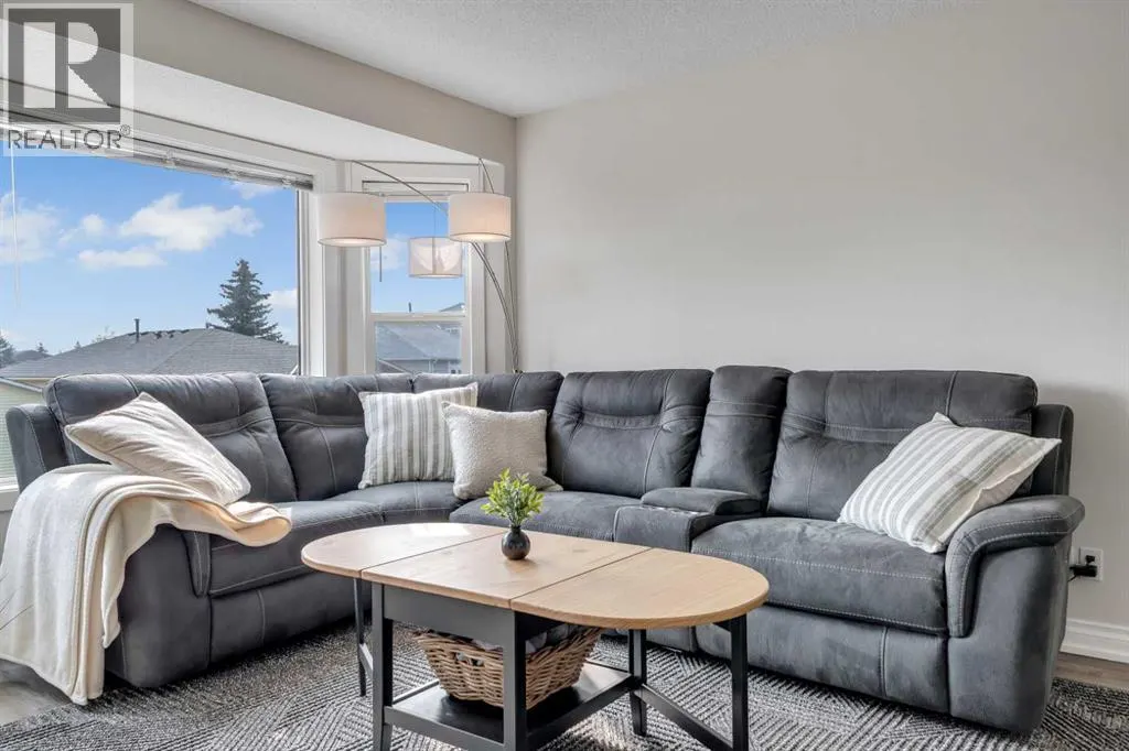 9 Sandarac Way NW