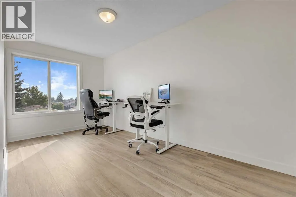 9 Sandarac Way NW