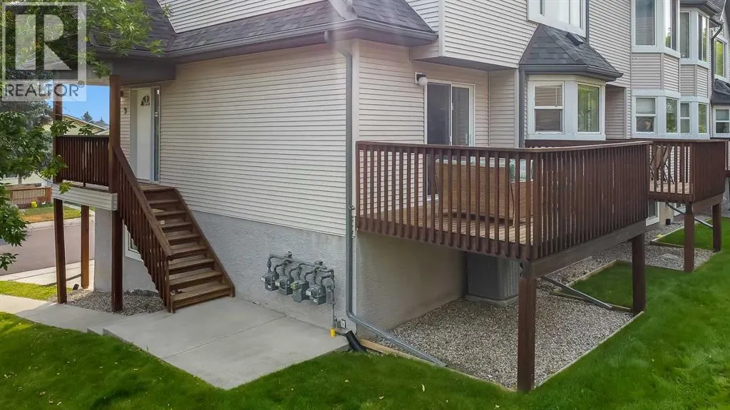 9 Sandarac Way NW
