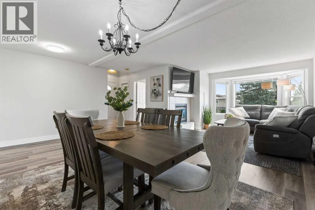 9 Sandarac Way NW