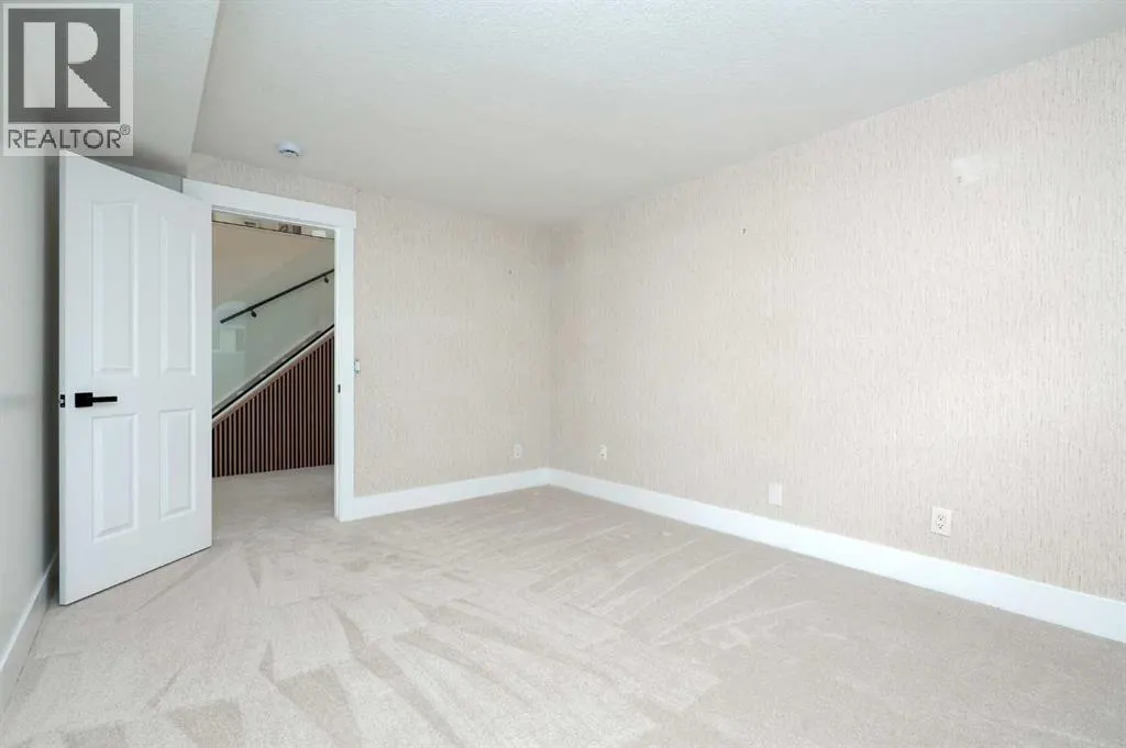 31 Scenic Park Crescent NW