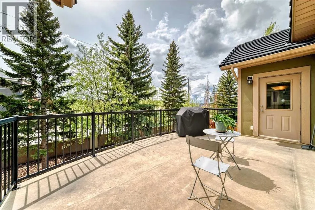 94 Aspen Ridge Way SW