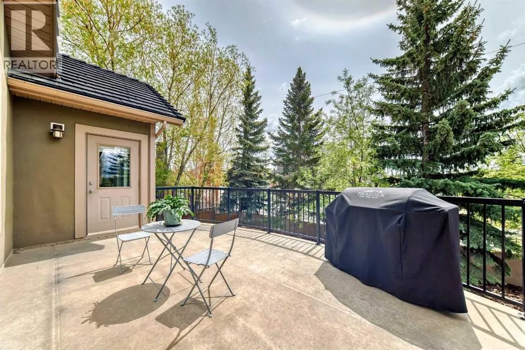 94 Aspen Ridge Way SW