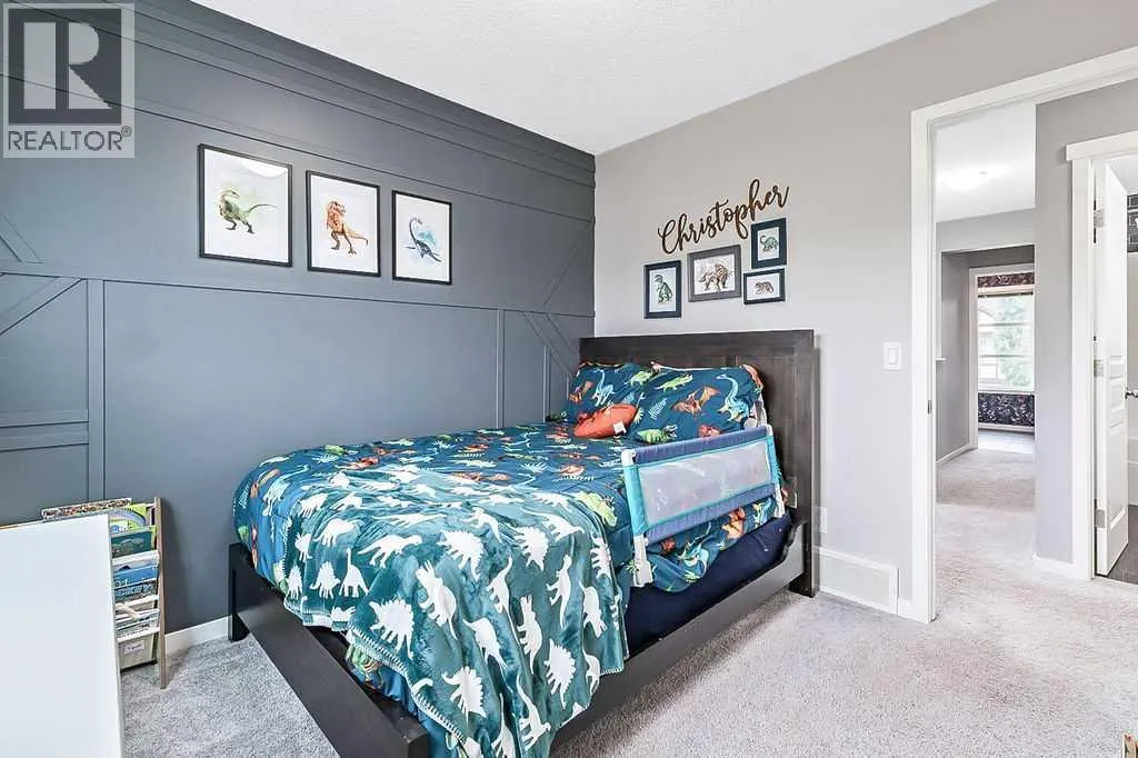 241 Copperpond Parade SE
