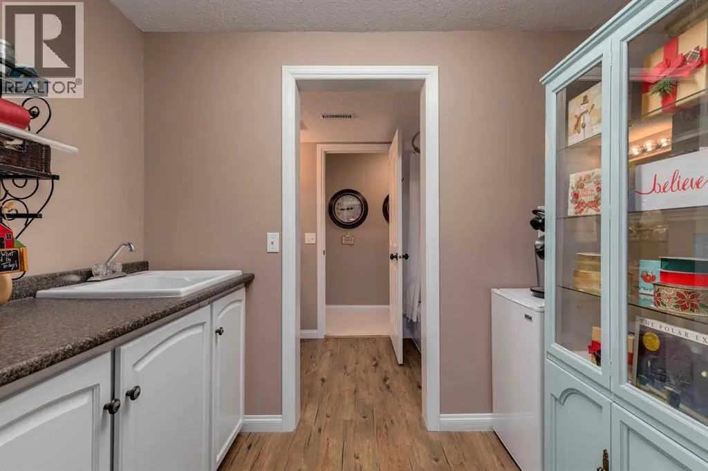 143 Westridge Close