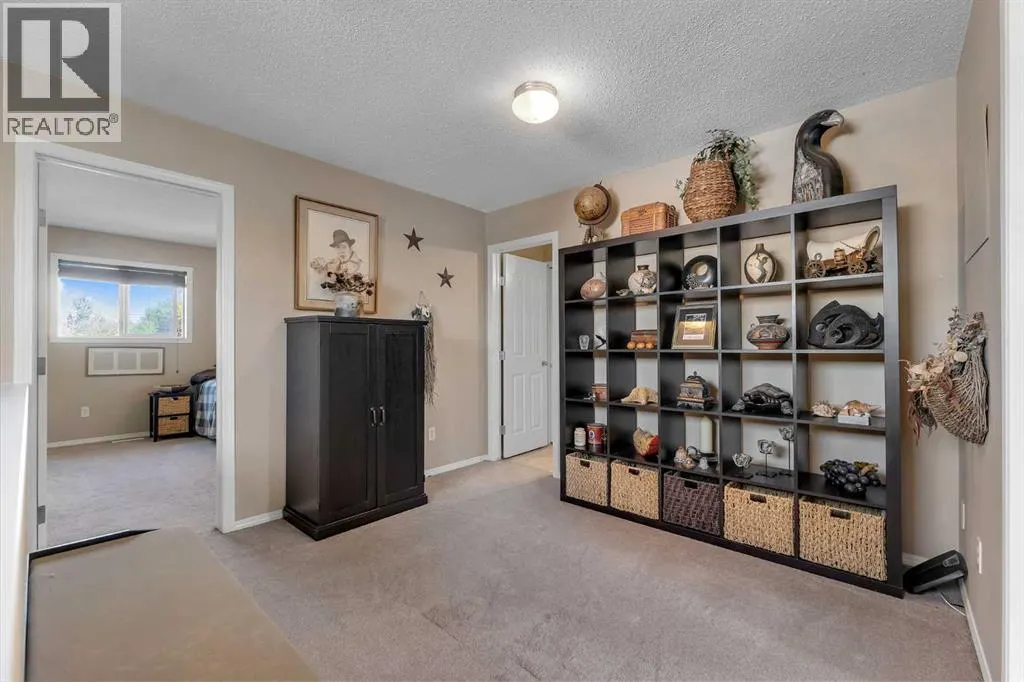 23, 156 Canoe Drive SW
