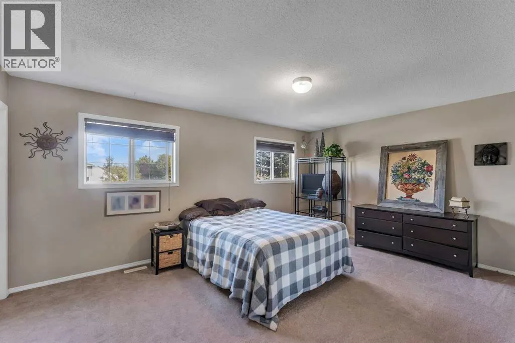 23, 156 Canoe Drive SW