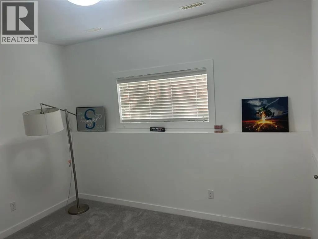 144 Henderson Crescent