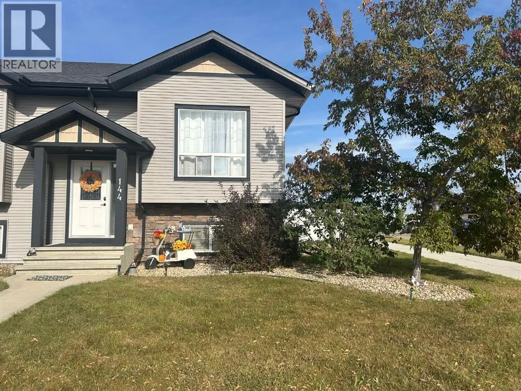 144 Henderson Crescent