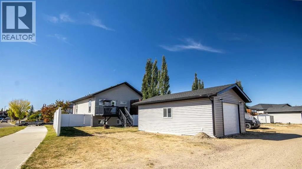 144 Henderson Crescent