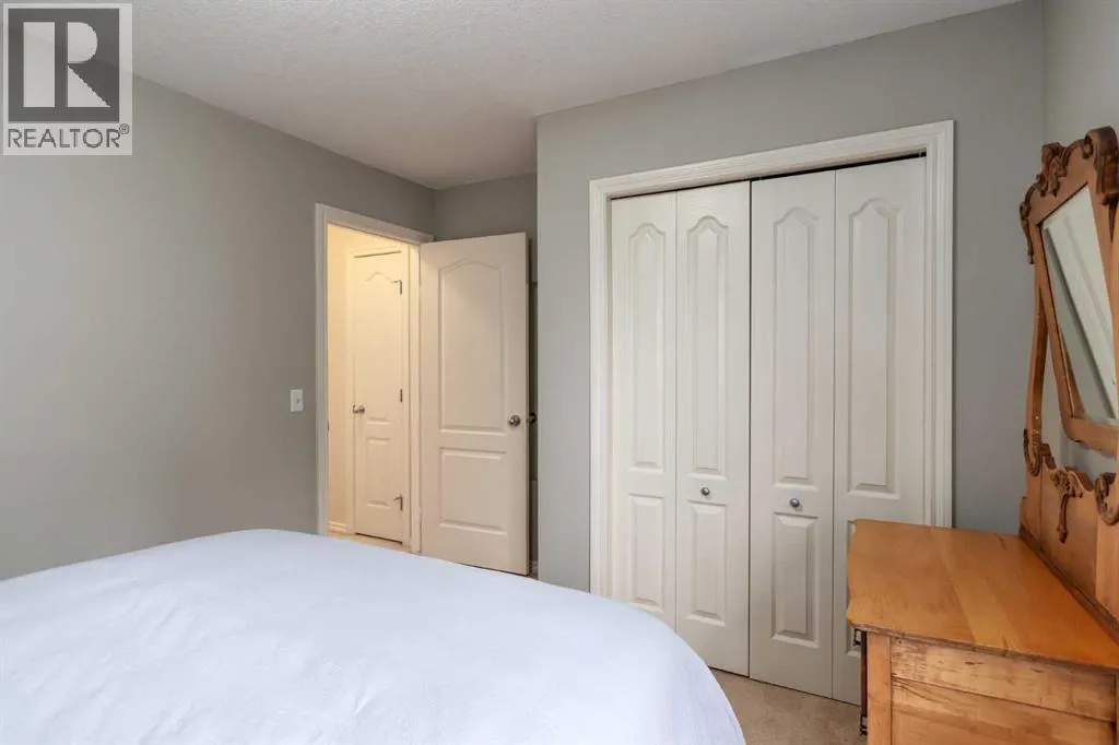 230 Discovery Place SW