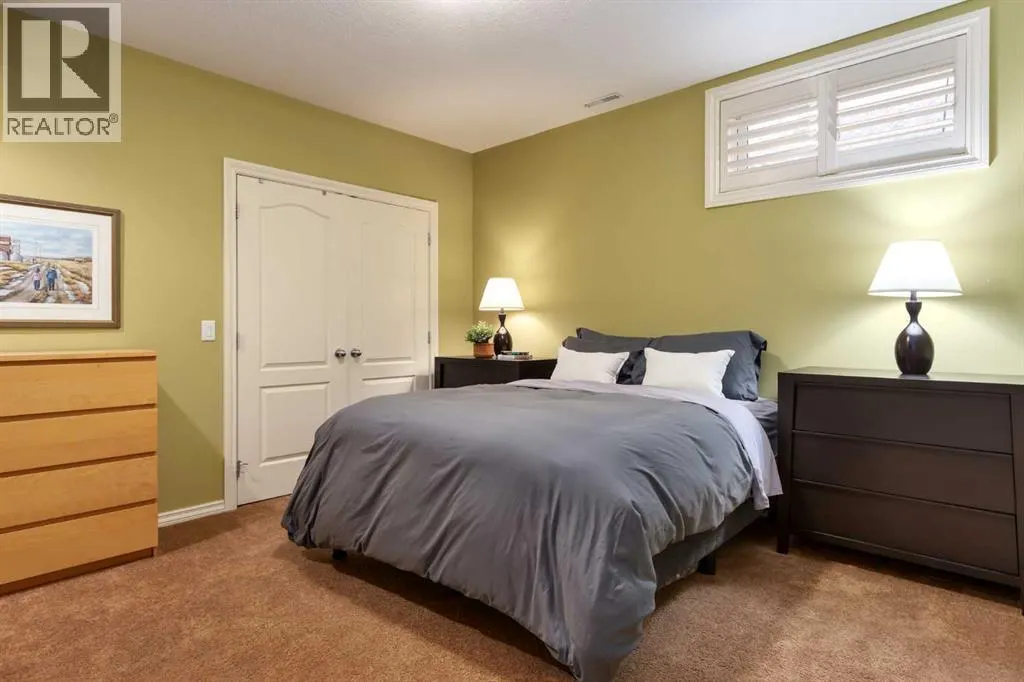230 Discovery Place SW