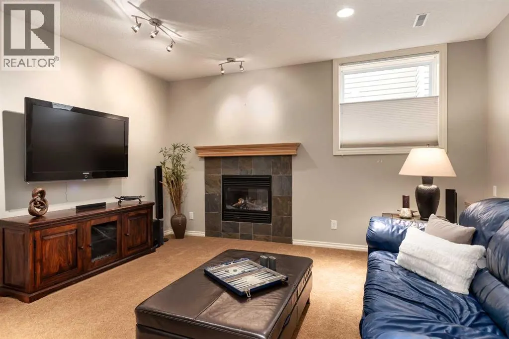 230 Discovery Place SW