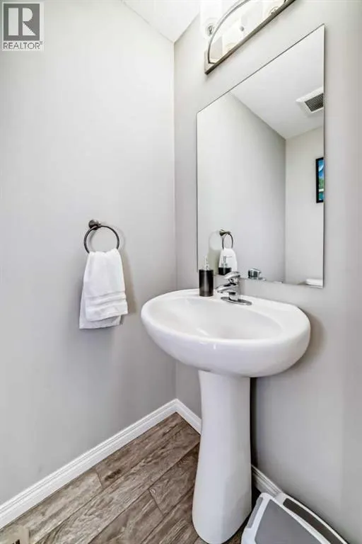 506, 280 Williamstown Close NW
