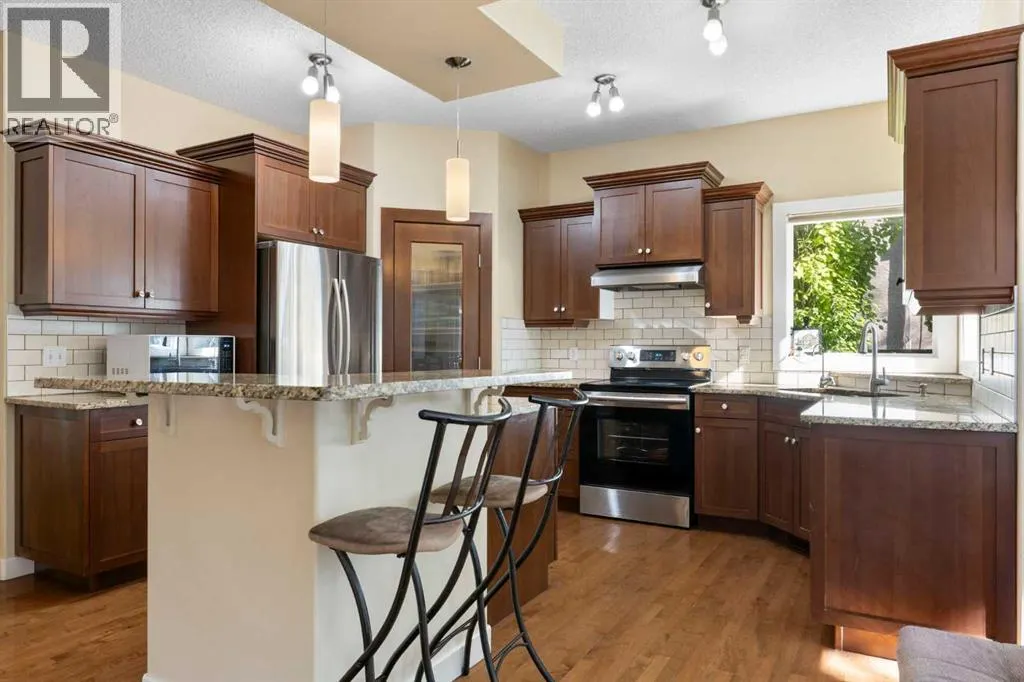 46 Tuscany Glen Way NW