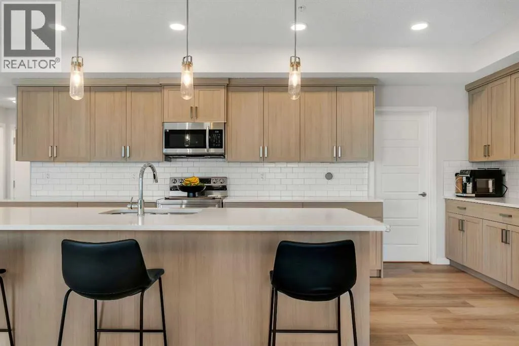 302, 40 Carrington Plaza NW