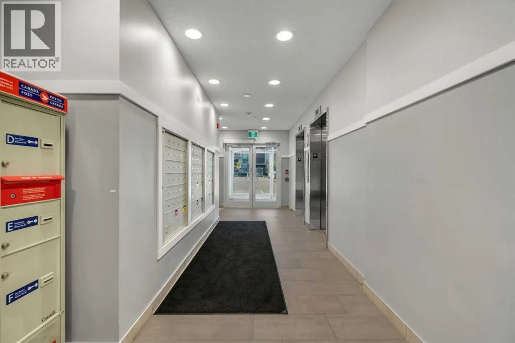 302, 40 Carrington Plaza NW