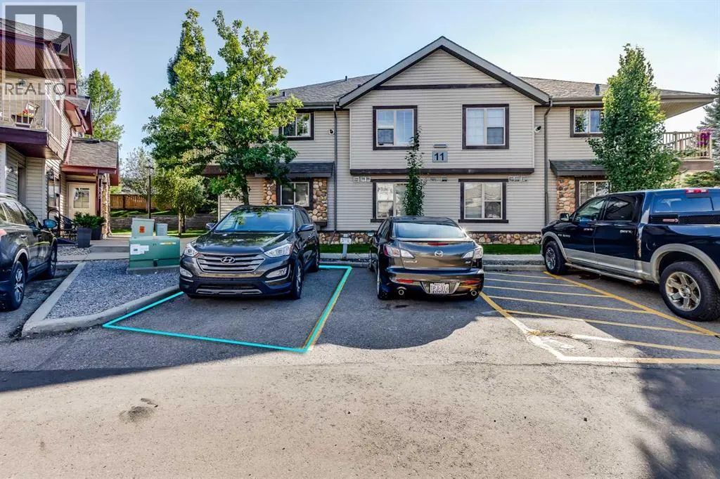 201, 11 Everridge Square SW