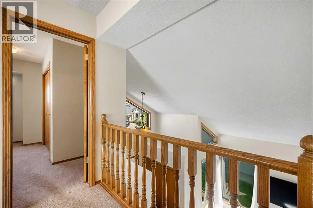 74 Sandringham Way NW