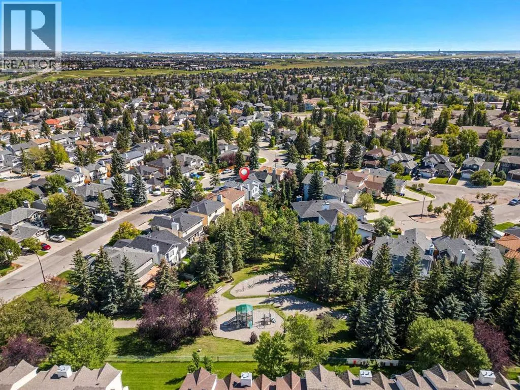 74 Sandringham Way NW