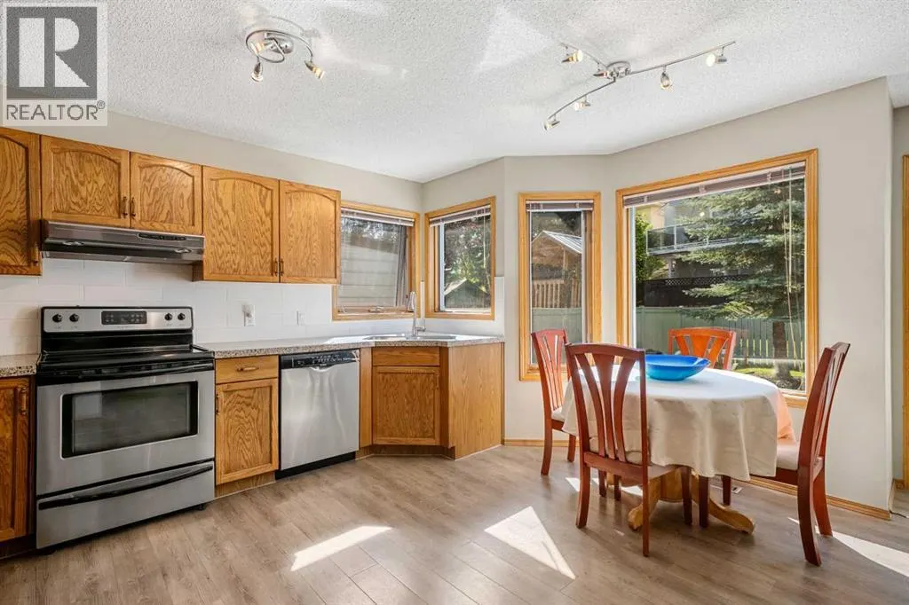 74 Sandringham Way NW