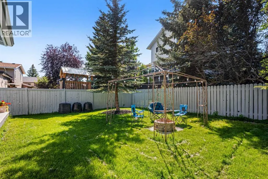 74 Sandringham Way NW