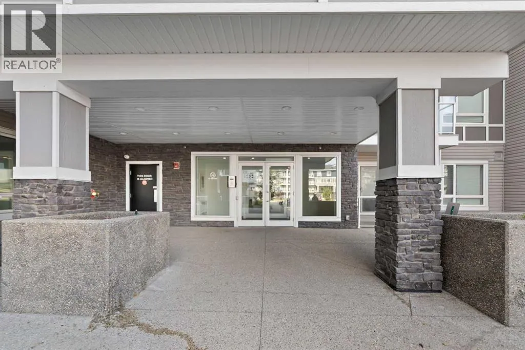 1404, 76 cornerstone Passage NE