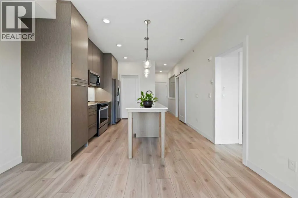 1404, 76 cornerstone Passage NE