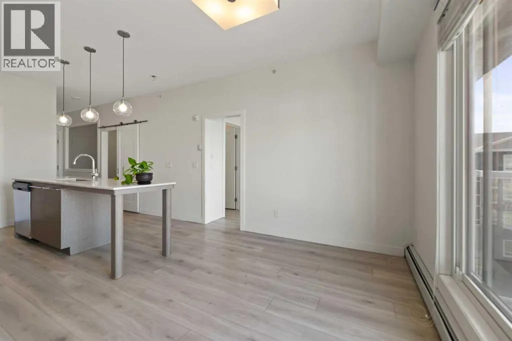 1404, 76 cornerstone Passage NE