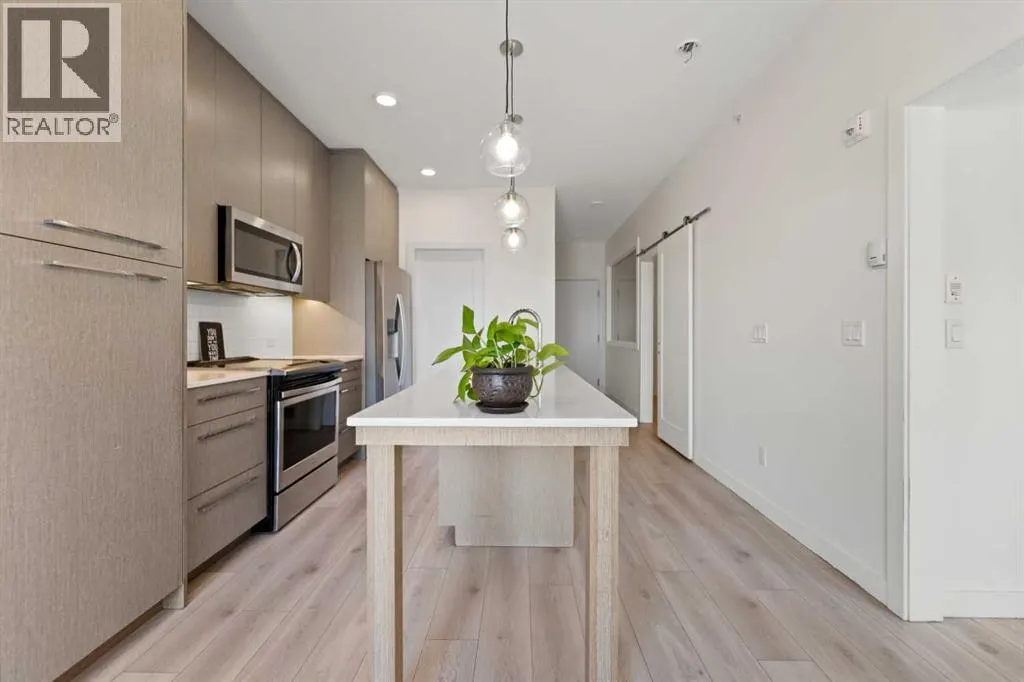 1404, 76 cornerstone Passage NE