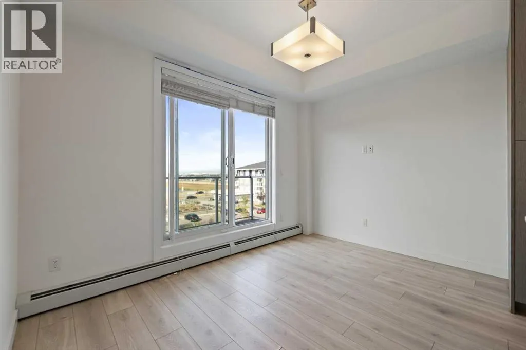 1404, 76 cornerstone Passage NE