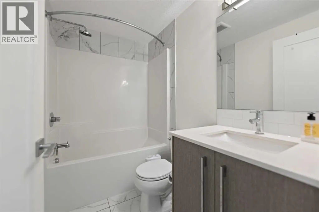 1404, 76 cornerstone Passage NE