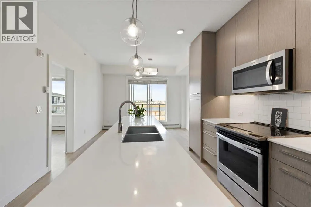 1404, 76 cornerstone Passage NE
