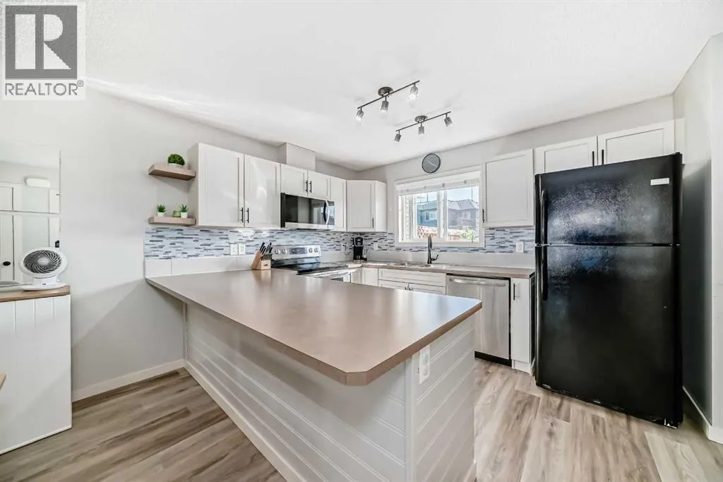 28 Sunset Road