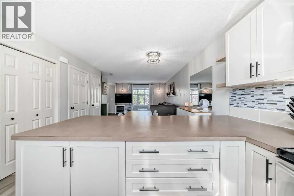 28 Sunset Road