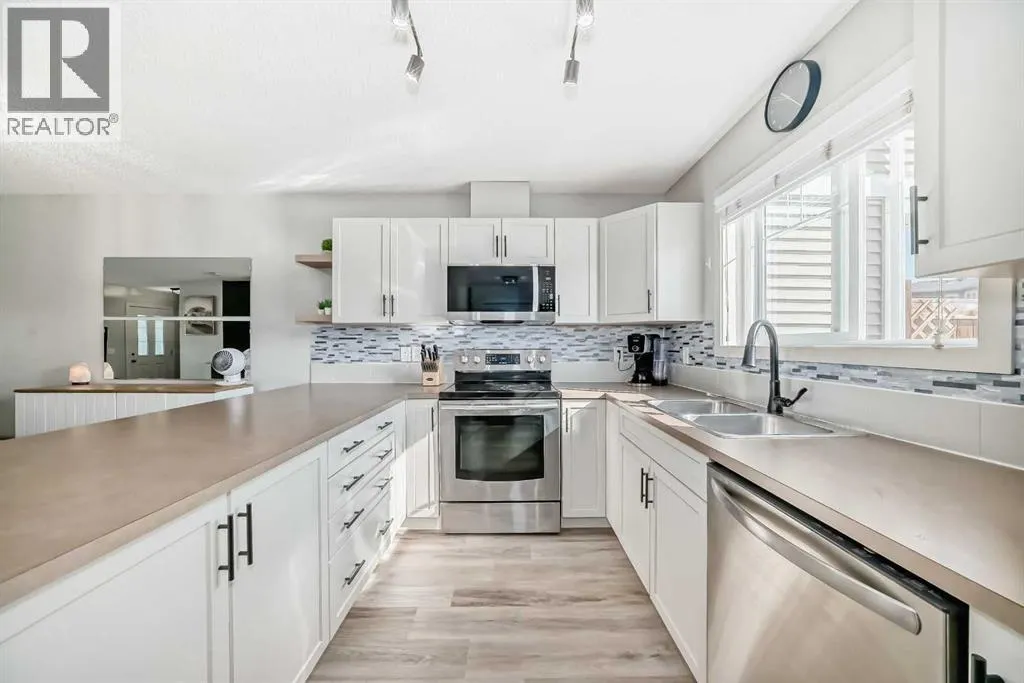 28 Sunset Road