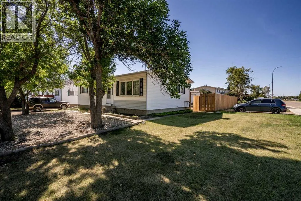 4915 53 St
