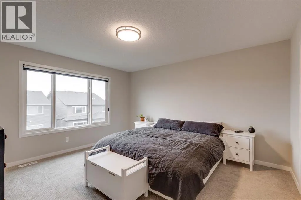 17 Howse Terrace NE