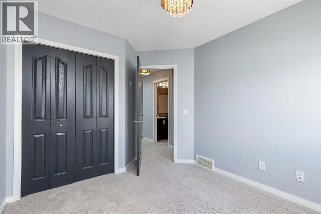 267 Cranford Close SE