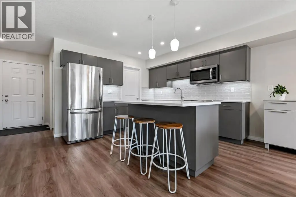 10 Poplar Ridge Close