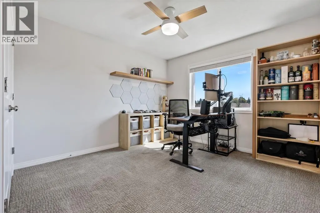 10 Poplar Ridge Close