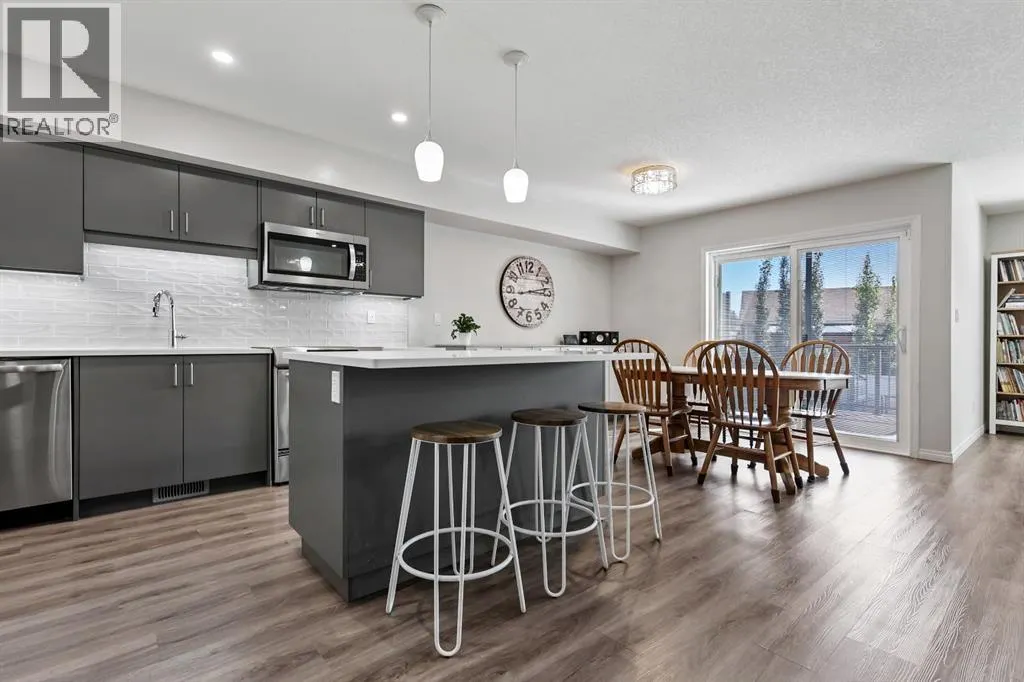 10 Poplar Ridge Close