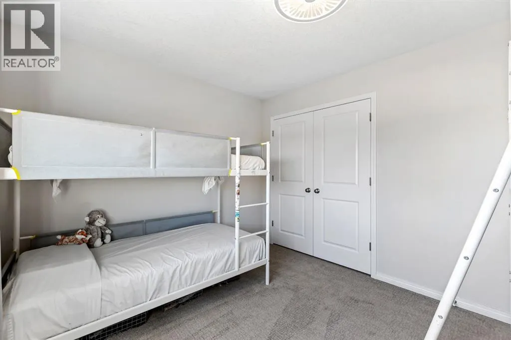 10 Poplar Ridge Close