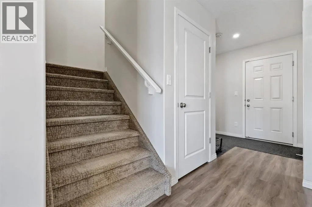 10 Poplar Ridge Close