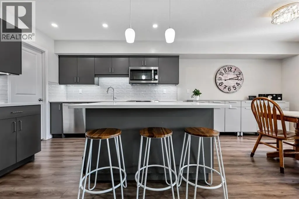 10 Poplar Ridge Close